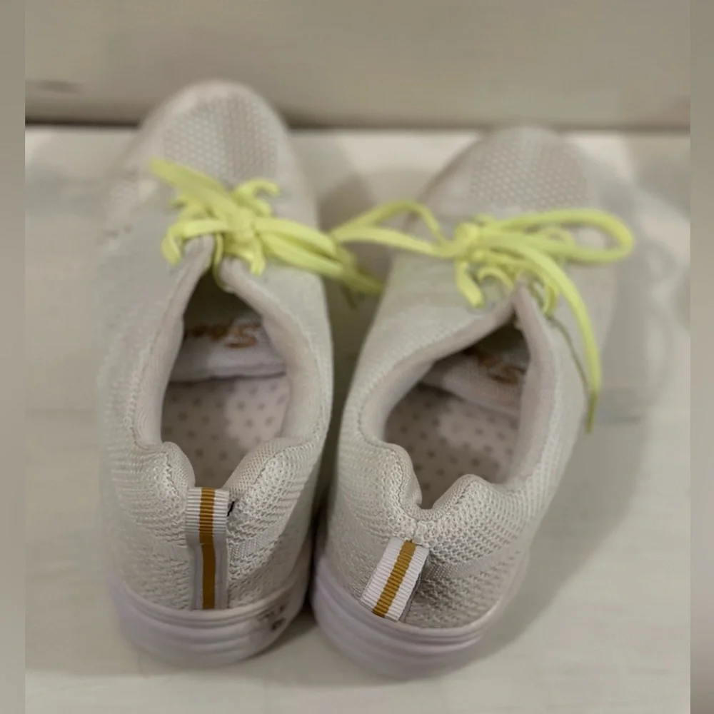 Practice White Dance Sneaker Size 7 - Picture 4 of 4